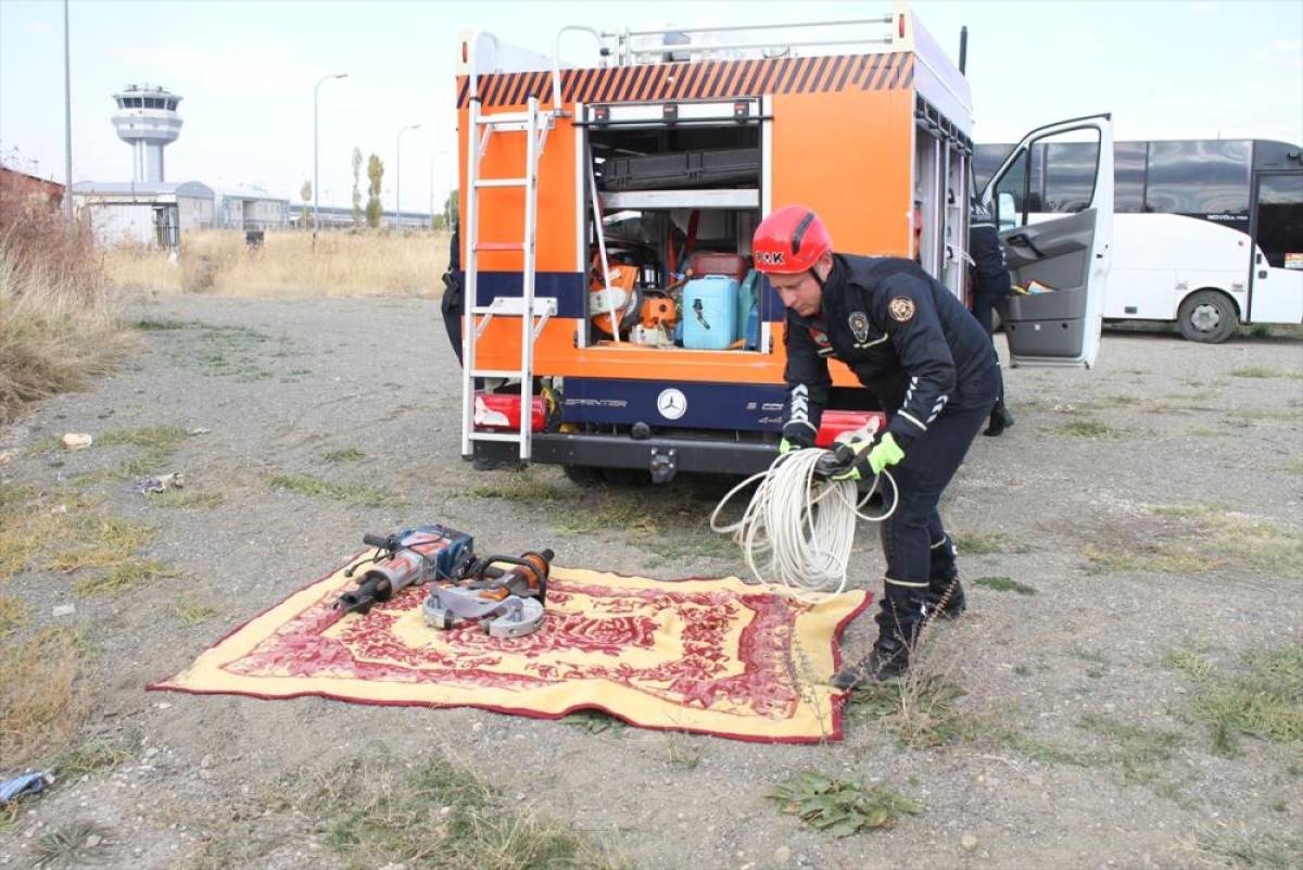 Van'daki PAK ekibi, tatbikat ve eğitimlerle olaylara müdahale kabiliyetini geliştiriyor