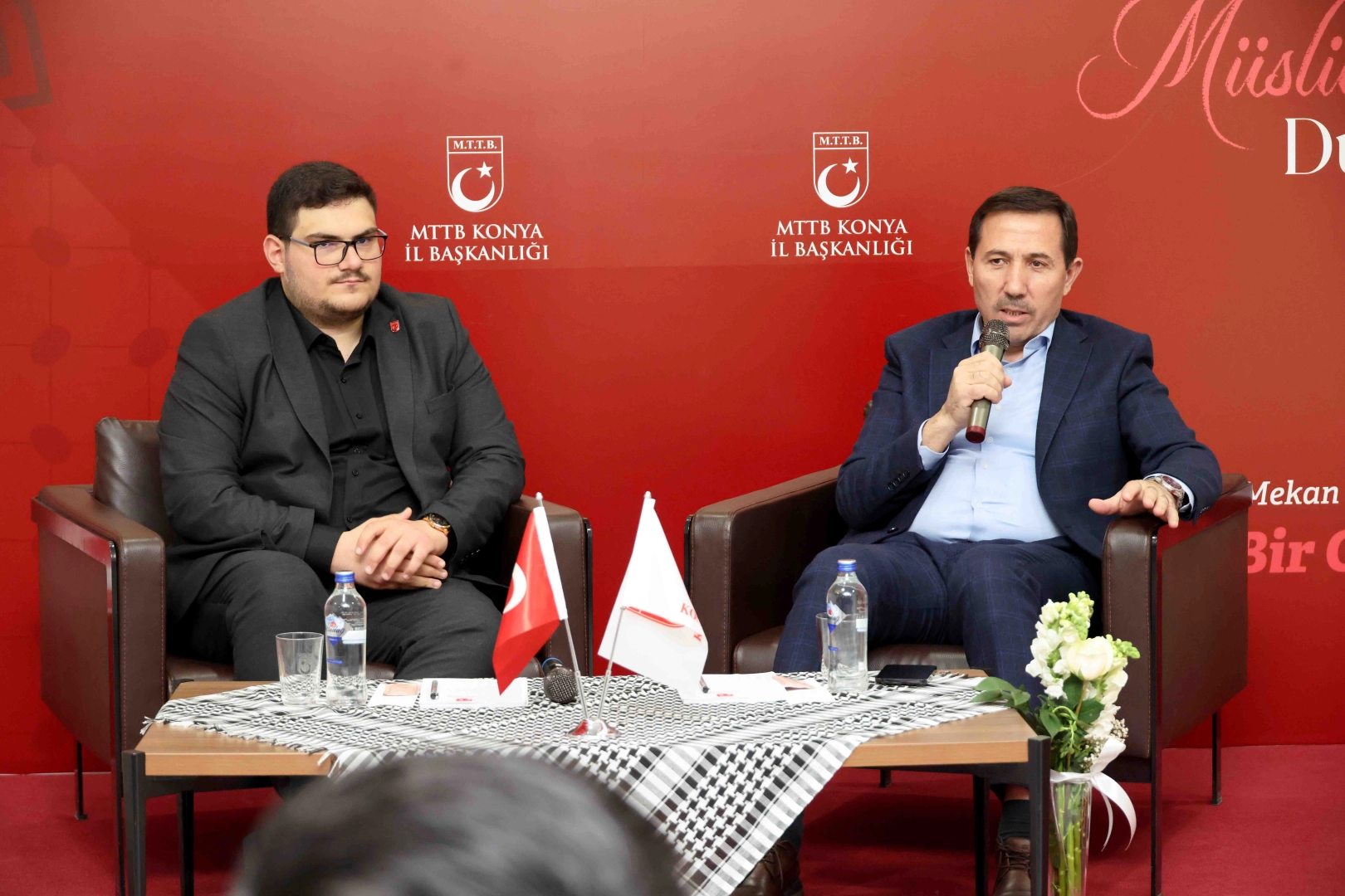 Konya Karatay'da Başkan Kılca MTTB'li gen&ccedil;lerle buluştu