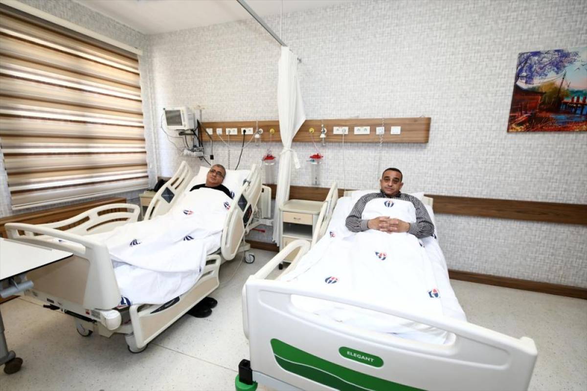 B&ouml;brek yetmezliği yaşayan doktor, hastasının organıyla yaşama tutundu