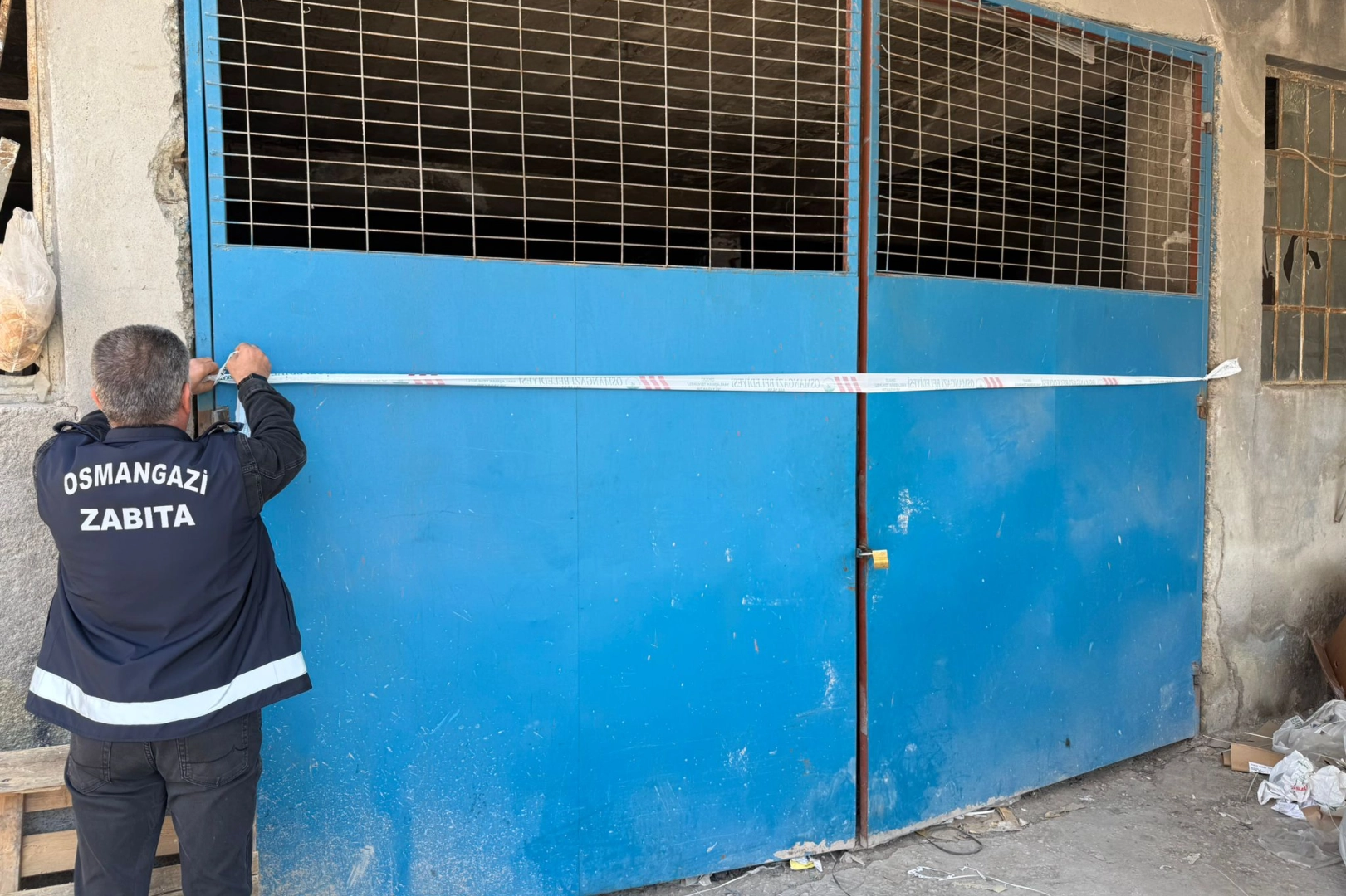 Bursa Osmangazi&rsquo;de tehlikeli atık d&ouml;ken araca ağır ceza