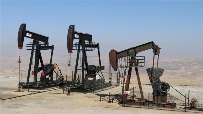 ABD, Orta Doğu'da artan gerilimlerin etkisiyle petrol fiyatı tahminini bu yıl i&ccedil;in y&uuml;kseltti