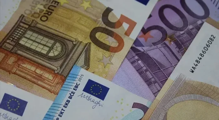 AB'den ağustosta 25 milyar avrodan fazla dış ticaret a&ccedil;ığı
