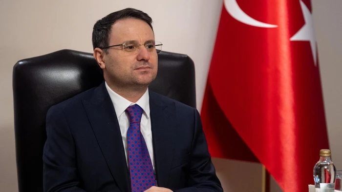 Adalet Bakanı G&uuml;rlek'ten CHP Genel Başkanı &Ouml;zel hakkında su&ccedil; duyurusu ve 1 milyon liralık tazminat davası