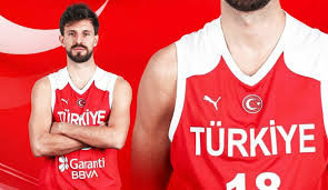 Anadolu Efes'te sakatlık yaşayan Doğuş Özdemiroğlu 3 hafta yok