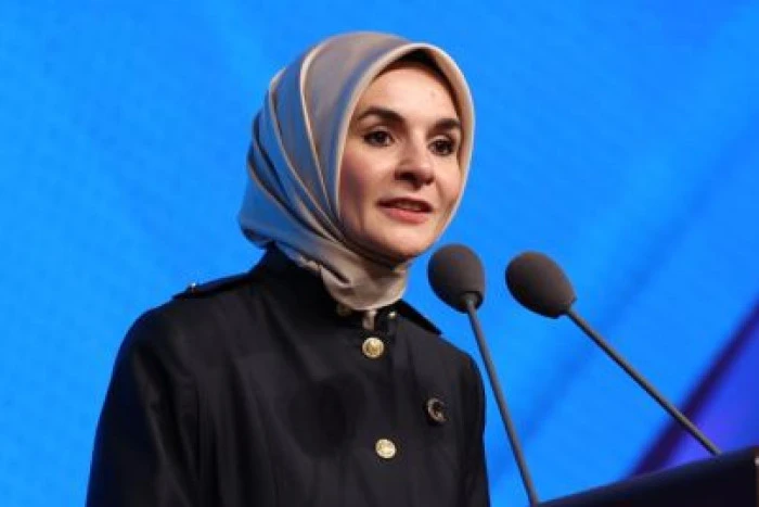 Bakan G&ouml;ktaş'tan "G&uuml;venli İnternet G&uuml;n&uuml;" paylaşımı: