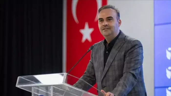 Bakan Kacır, Yerli Navigasyon Projesi imza t&ouml;reninde konuştu: