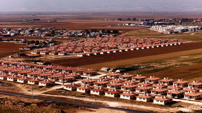 Bakan Kurum'dan Hatay'daki T&uuml;rkiye'nin ilk kırsal uydu kentine ilişkin paylaşım: