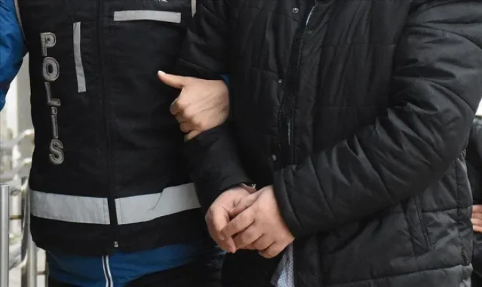 Başkentte "değnek&ccedil;ilik" yaptığı belirlenen 32 ş&uuml;pheli yakalandı