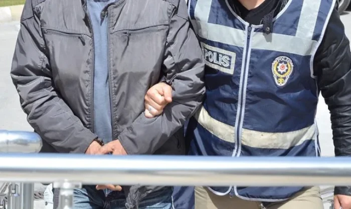 B&uuml;y&uuml;k&ccedil;ekmece'de bir kişinin &ouml;ld&uuml;ğ&uuml; kavgaya ilişkin 2 zanlı tutuklandı