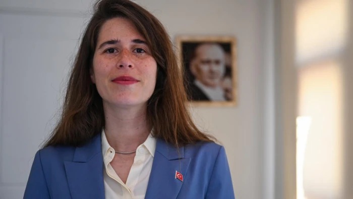 &Ccedil;eşme Belediye Başkanı Denizli, İstanbul'daki uyuşturucu soruşturması kapsamında ATK'ye g&ouml;nderildi