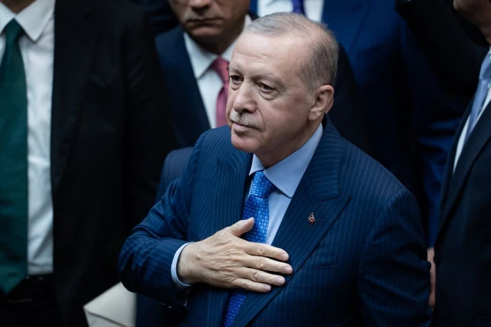 Cumhurbaşkanı Erdoğan: "Herkes, 86 milyona karşı sorumluluk duygusuyla hareket etmelidir. Siyasette polarizasyonu artıracak adımlardan herkes uzak durmalıdır"