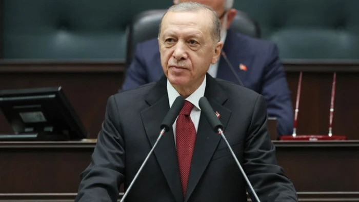 Cumhurbaşkanı Erdoğan: "Kim olursa olsun hi&ccedil;bir &uuml;lkenin egemenliğinde g&ouml;z&uuml;m&uuml;z yok ama topraklarımıza g&ouml;z diken ve macera arayan olursa ona da 'hodri meydan' demekten &ccedil;ekinmeyiz"