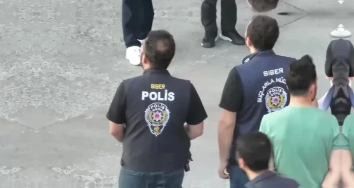 Diyarbakır'da yasa dışı bahis operasyonunda 24 ş&uuml;pheli tutuklandı