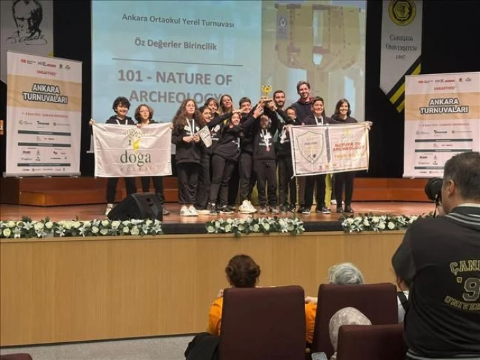 Doğa Koleji &ouml;ğrencileri First Lego League Challenge'tan &ouml;d&uuml;llerle d&ouml;nd&uuml;