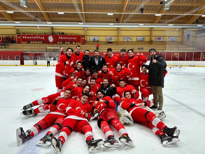 D&uuml;nya 18 Yaş Altı Erkekler Buz Hokeyi Şampiyonası 3. Klasman