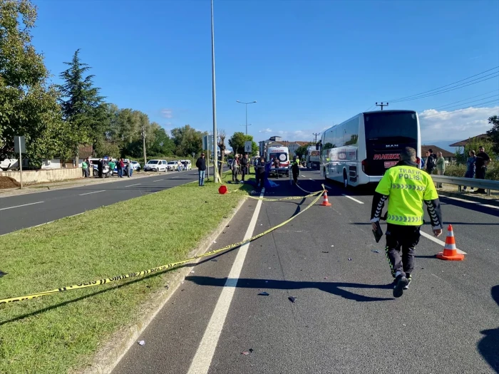 D&uuml;zce'de sanayi atıklarını dereye boşaltan 8 ş&uuml;pheli hakkında adli işlem
