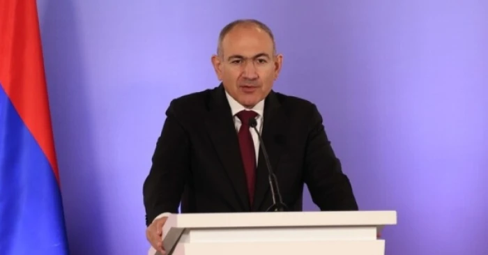 Ermenistan Başbakanı Paşinyan, Erivan'da T&uuml;rk bayrağının yakılmasını kınadı