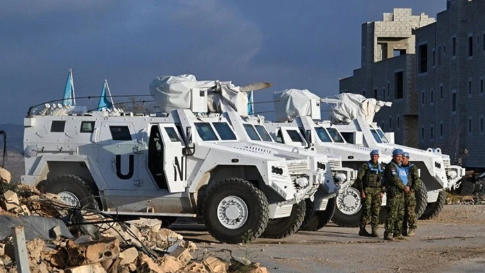 Fransa, L&uuml;bnan&rsquo;ın g&uuml;neyinde Fransız barış g&uuml;c&uuml; askerinin &ouml;ld&uuml;ğ&uuml; saldırıyı şiddetle kınadı