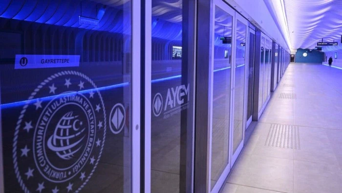Gayrettepe-İstanbul Havalimanı-Arnavutk&ouml;y metro hattında g&uuml;nl&uuml;k yolcu rekoru kırıldı
