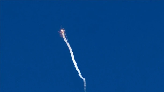 G&Uuml;NCELLEME 2 - İran'ın misillemesinde Tel Aviv'e isabet eden f&uuml;ze nedeniyle 2 kişi &ouml;ld&uuml;