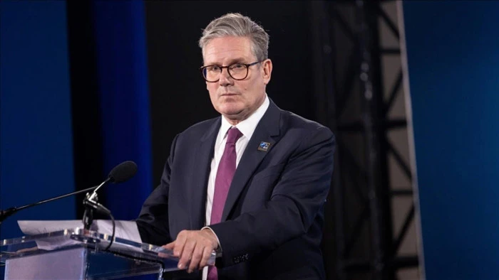 İngiliz Bakan Carns, Kıbrıs'taki İngiliz &uuml;slerinin GKRY'ye devrinin s&ouml;z konusu olmadığını s&ouml;yledi