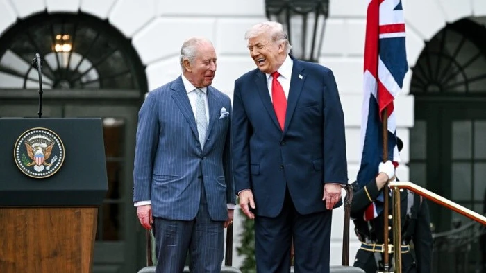 İngiltere Kralı 3. Charles'ın ABD gezisindeki "kinayeleri" sosyal medyanın g&uuml;ndemine oturdu