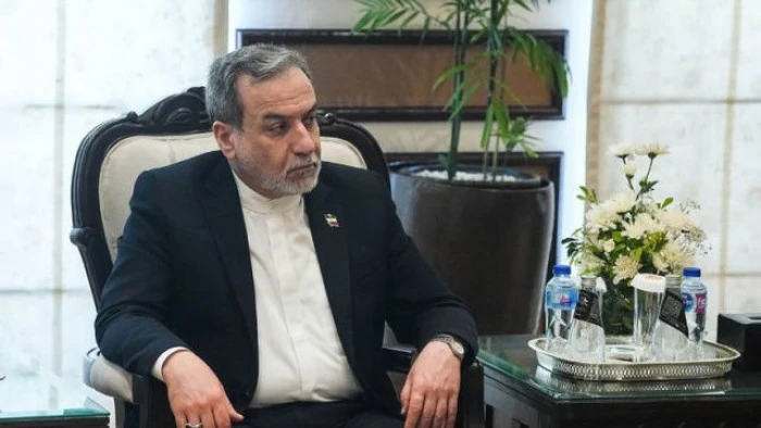 İran Dışişleri Bakanı Erak&ccedil;i: "(M&uuml;zakerelerde) &Uuml;lkenin &ccedil;ıkarlarını g&uuml;vence altına almalıyız"