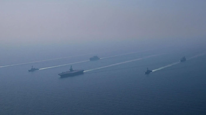 İran, "uyarıları dikkate almadığı" gerek&ccedil;esiyle Umman Denizi'nde bir konteyner gemisine ateş a&ccedil;tı