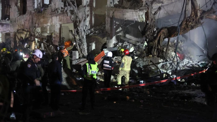 İran'dan yapılan misillemede İsrail'in kuzeyinde 33 kişi yaralandı