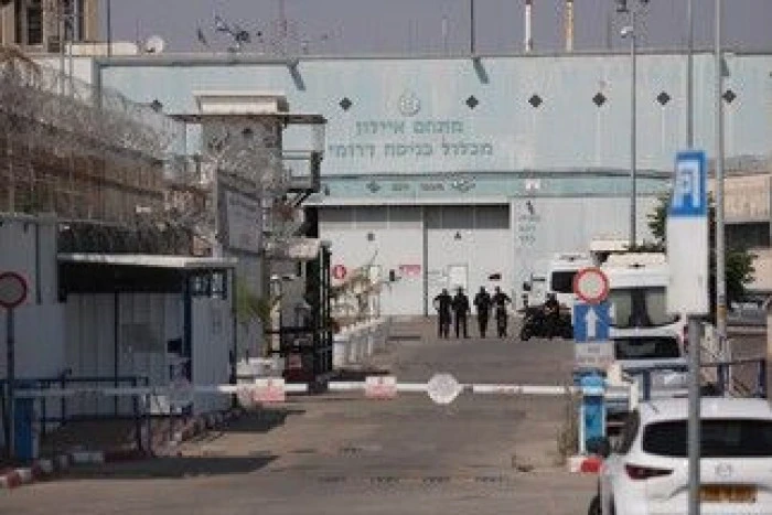 İsrail, cezaevlerindeki Filistinli tutukluların avukatları ile g&ouml;r&uuml;şmelerini iptal etti