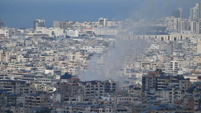 İsrail ordusu, Beyrut'un g&uuml;neyindeki Dahiye i&ccedil;in yeni saldırı tehdidi yayımladı