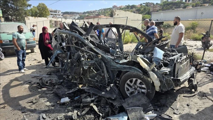 İsrail'in L&uuml;bnan'ın g&uuml;neyinde bir araca İHA ile d&uuml;zenlediği saldırıda 2 kişi &ouml;ld&uuml;