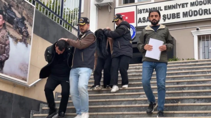 İstanbul'da kapora dolandırıcılığı yaptığı &ouml;ne s&uuml;r&uuml;len &ccedil;ift yakalandı