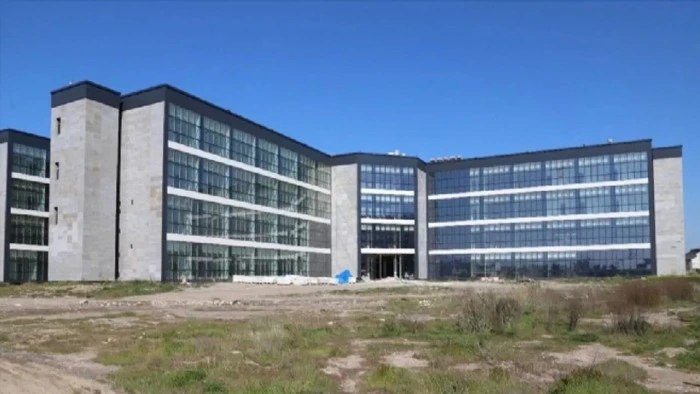 İzmir'de sağlık krizleri i&ccedil;in yapay zeka &ccedil;&ouml;z&uuml;mleri geliştirilecek