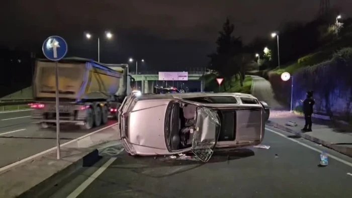 Kağıthane'de iki aracın karıştığı kazada bir kişi yaralandı