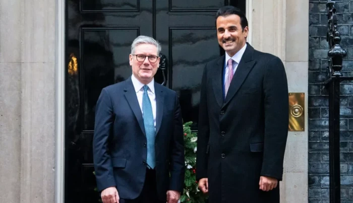 Katar Emiri Şeyh Temim, İngiltere Başbakanı Starmer ile b&ouml;lgesel gelişmeleri g&ouml;r&uuml;şt&uuml;