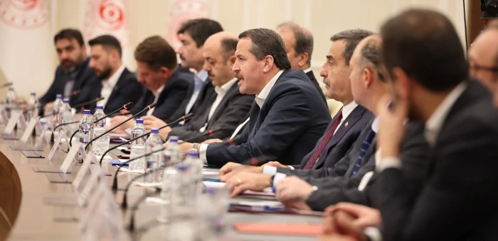 KPDK'nin "Kamu G&ouml;revlileri Sendikaları ve Toplu S&ouml;zleşme Kanunu" g&uuml;ndemiyle toplanması planlanıyor