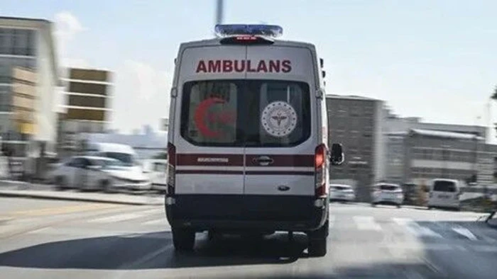 Niğde'de &uuml;zerine beton pompası d&uuml;şen iş&ccedil;i &ouml;ld&uuml;