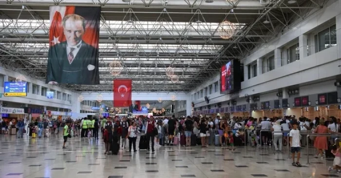 Ramazan Bayramı ve ara tatil yoğunluğuna karşı i&ccedil; hatlarda 867 ek u&ccedil;ak seferi planlandı