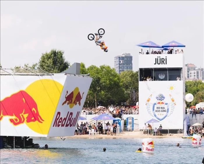 "Red Bull U&ccedil;uş G&uuml;n&uuml;" T&uuml;rkiye'de yeniden d&uuml;zenlenecek
