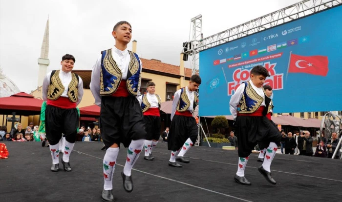 Samsun'da T&uuml;rk D&uuml;nyası &Ccedil;ocuk Festivali kapsamında etkinlik d&uuml;zenlendi