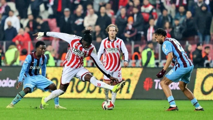 Samsunspor, Ziraat T&uuml;rkiye Kupası &ccedil;eyrek finalinde yarın sahasında Trabzonspor ile karşılaşacak