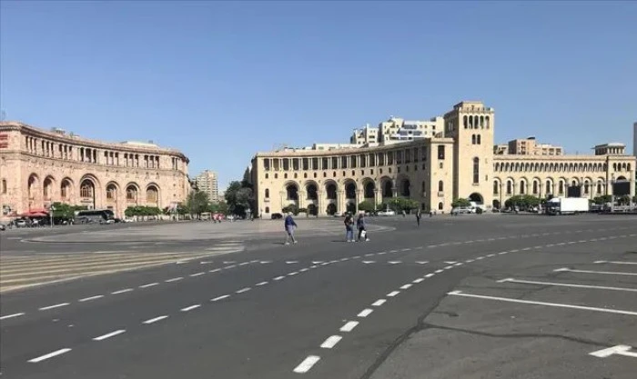 Şanlıurfa'da fırtınanın verdiği hasar g&uuml;n aydınlanınca ortaya &ccedil;ıktı