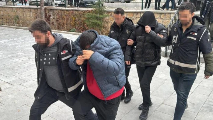 Şanlıurfa'da uyuşturucu operasyonunda 5 ş&uuml;pheli tutuklandı