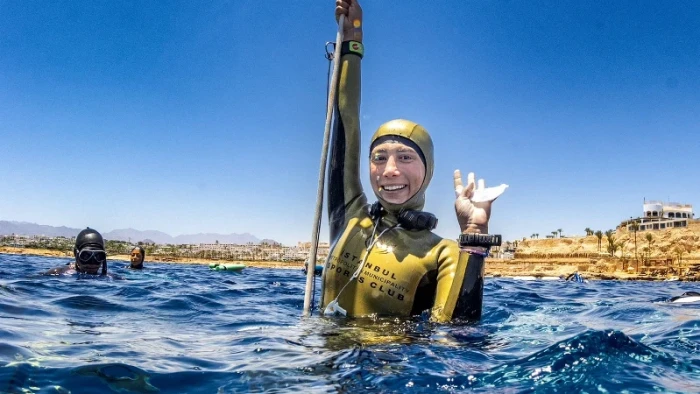 Serbest dalış sporcusu Fatma Uruk, Mısır'da şampiyon oldu