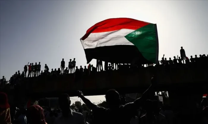 Sudan'da HDK lideri Dagalu, silahlı g&uuml;&ccedil;lerine sosyal medyada g&ouml;r&uuml;nt&uuml; paylaşmalarını yasakladı