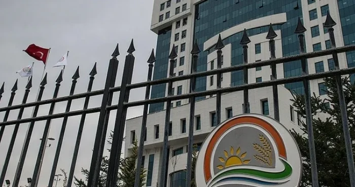 Tarım ve Orman Bakanlığı kontrol&uuml;ne tabi bazı &uuml;r&uuml;nlerin &uuml;lkeye girişine ilişkin d&uuml;zenleme yapıldı