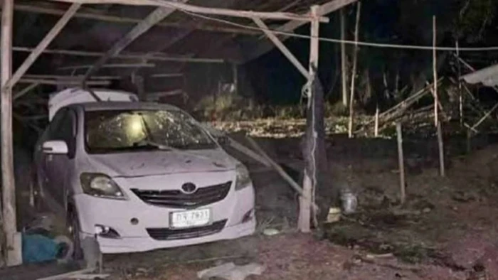 Tayland'da polis merkezine bomba y&uuml;kl&uuml; ara&ccedil;la d&uuml;zenlenen saldırıda 1 kişi yaralandı