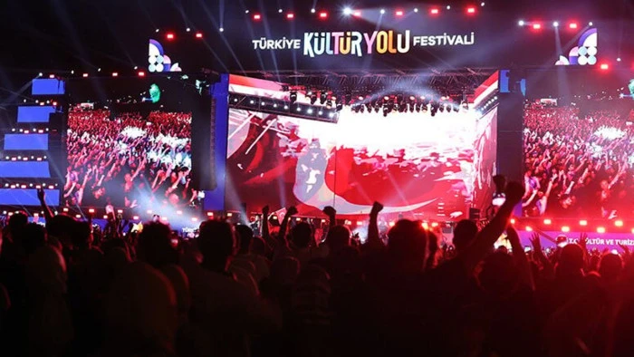 Trabzon K&uuml;lt&uuml;r Yolu Festivali sanatsal etkinliklerle devam ediyor