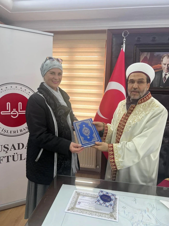 Ukraynalı yoga eğitmeni Olena, M&uuml;sl&uuml;man olarak Meryem adını aldı